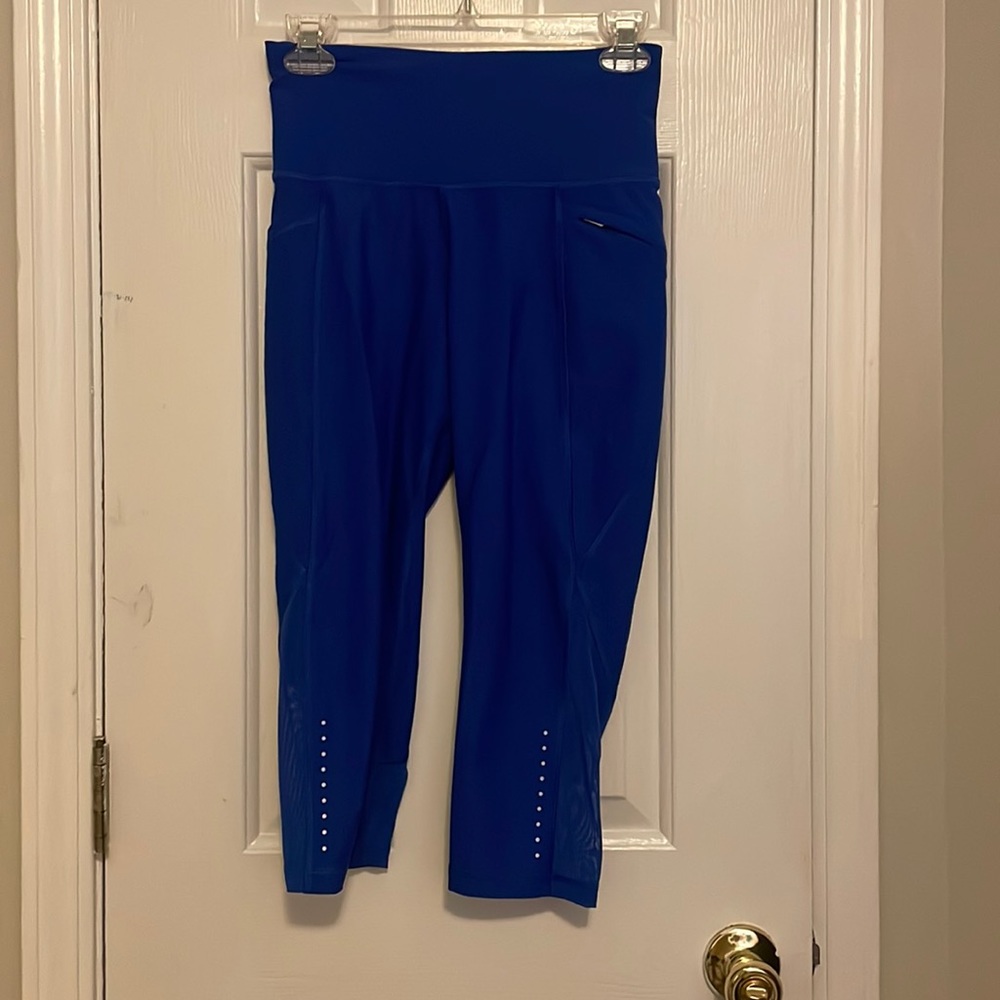 Old Navy Powersoft Crop Leggings - Medium Petite
